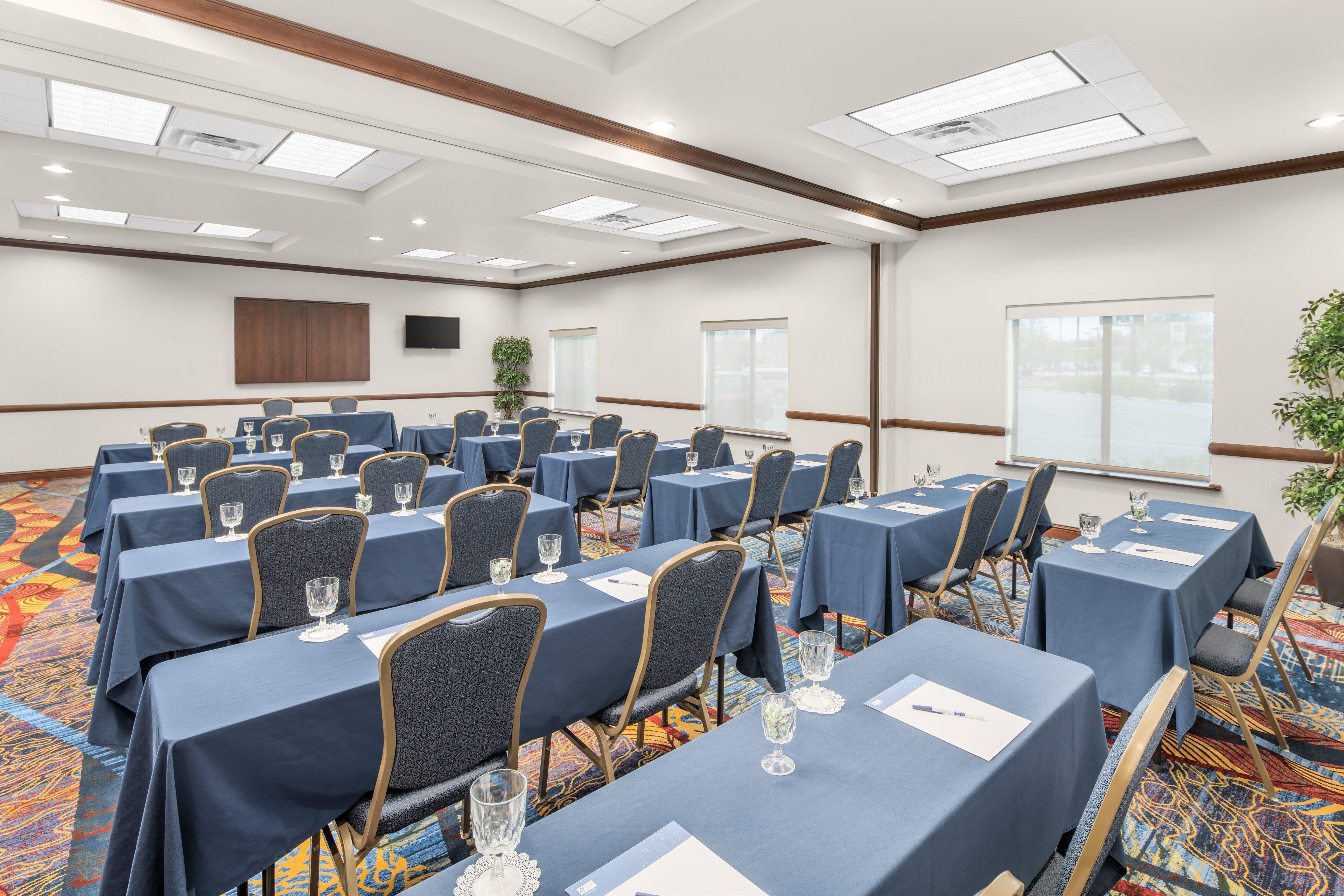Holiday Inn Express & Suites Wilmington-Newark By Ihg Extérieur photo