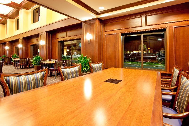 Holiday Inn Express & Suites Wilmington-Newark By Ihg Restaurant photo